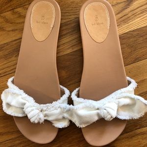 Bill Blass Carmela White Cloth Sandals - 7.5
